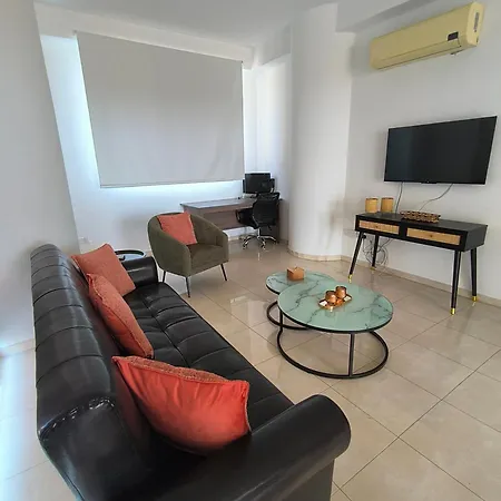 Marina Centre Apartman Lárnaka