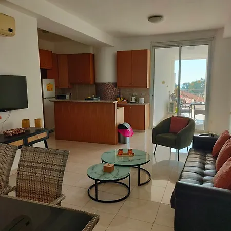 Marina Centre Apartman Lárnaka