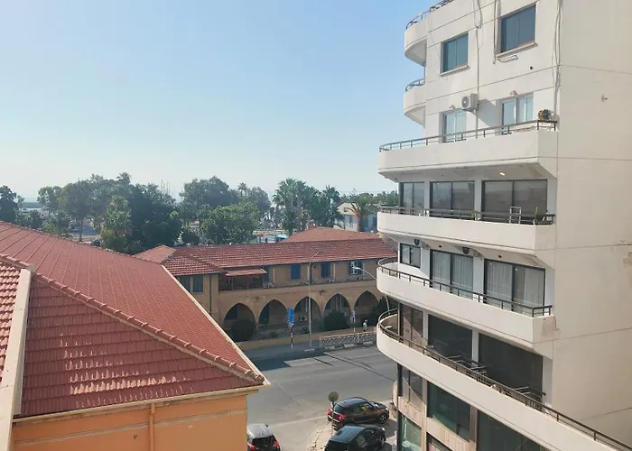 Marina Centre Апартаменты