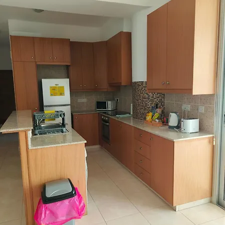 شقة Marina Centre لارنكا